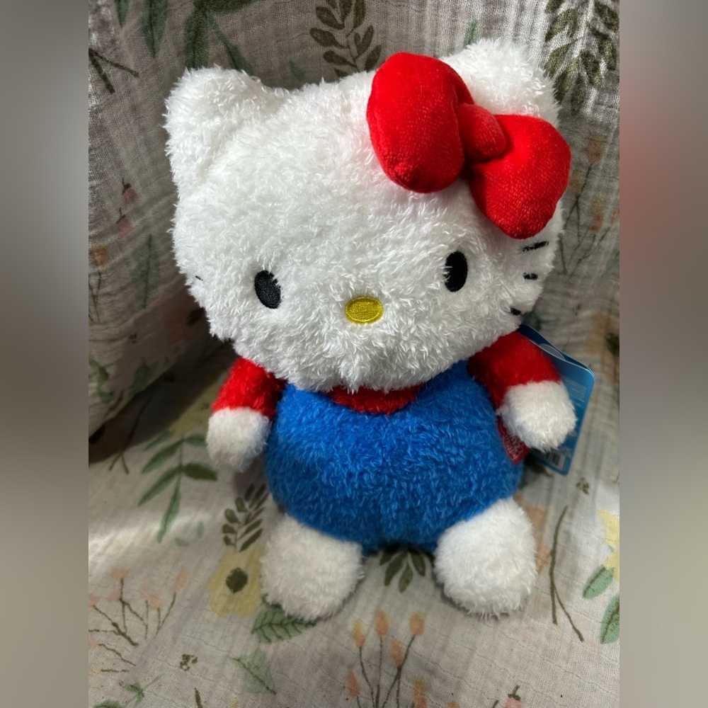 BumBumz Hello Kitty and Friends Bumz Classic HK Plush 7.5” Bum Bumz